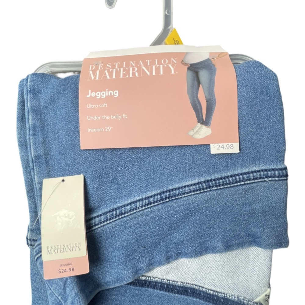 Destination Maternity Jeggings Medium Wash Size Large NWT